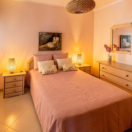 Apartamento Beachfront 1 Bdr With Pool By Lovelystay