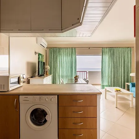 Beachfront 1 Bdr With Pool By Lovelystay Appartement *